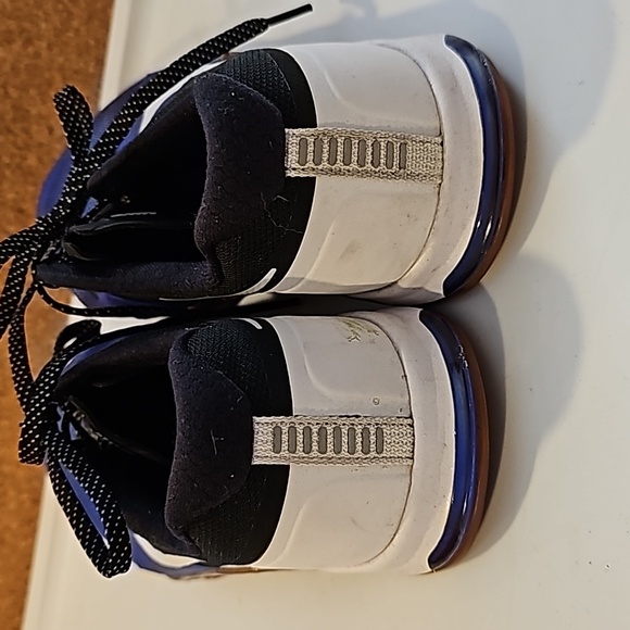 NIKE Shoes - Picture 8 of 10